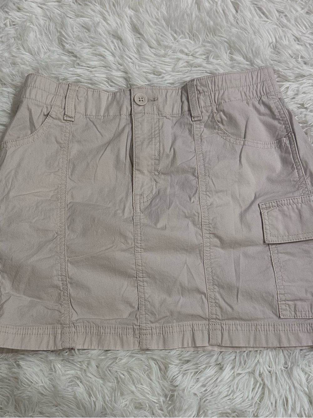 Hollister Women's Cargo Mini Skirt Shorts in Light Beige